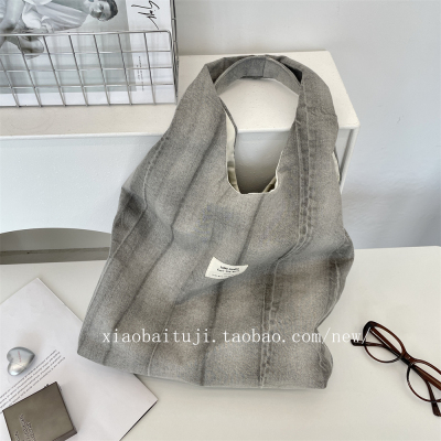 小白兔几 新潮扎染牛仔灰单肩背心包帆布包学生手提袋大容量布包