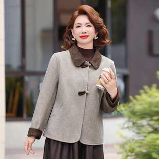 专柜品牌妈妈秋装毛呢外套2026新款夹克女款呢大衣中老年女装秋冬