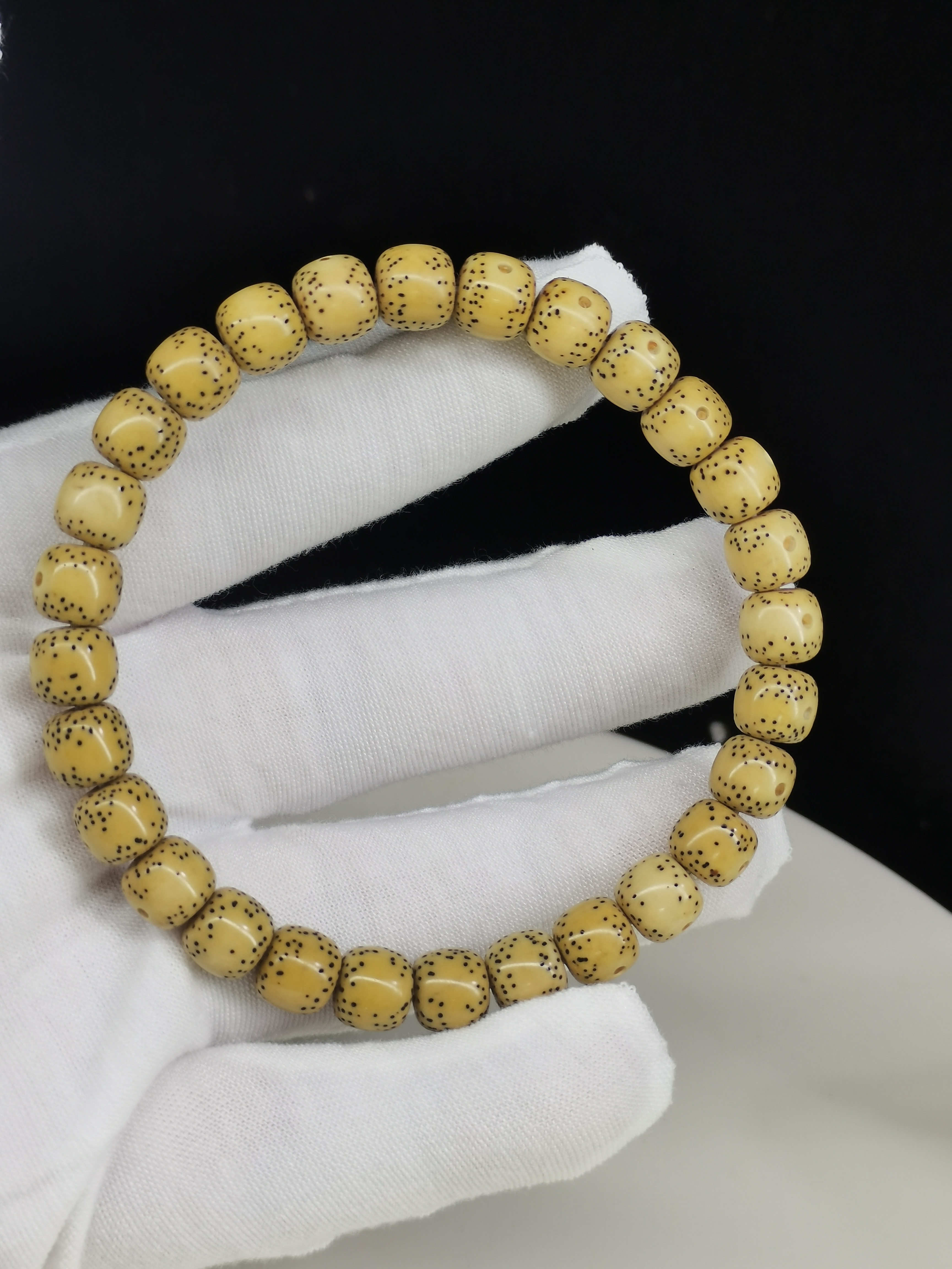 一线天留白星月菩提原生态鸡油黄8×7桶珠单圈手串念珠佛珠