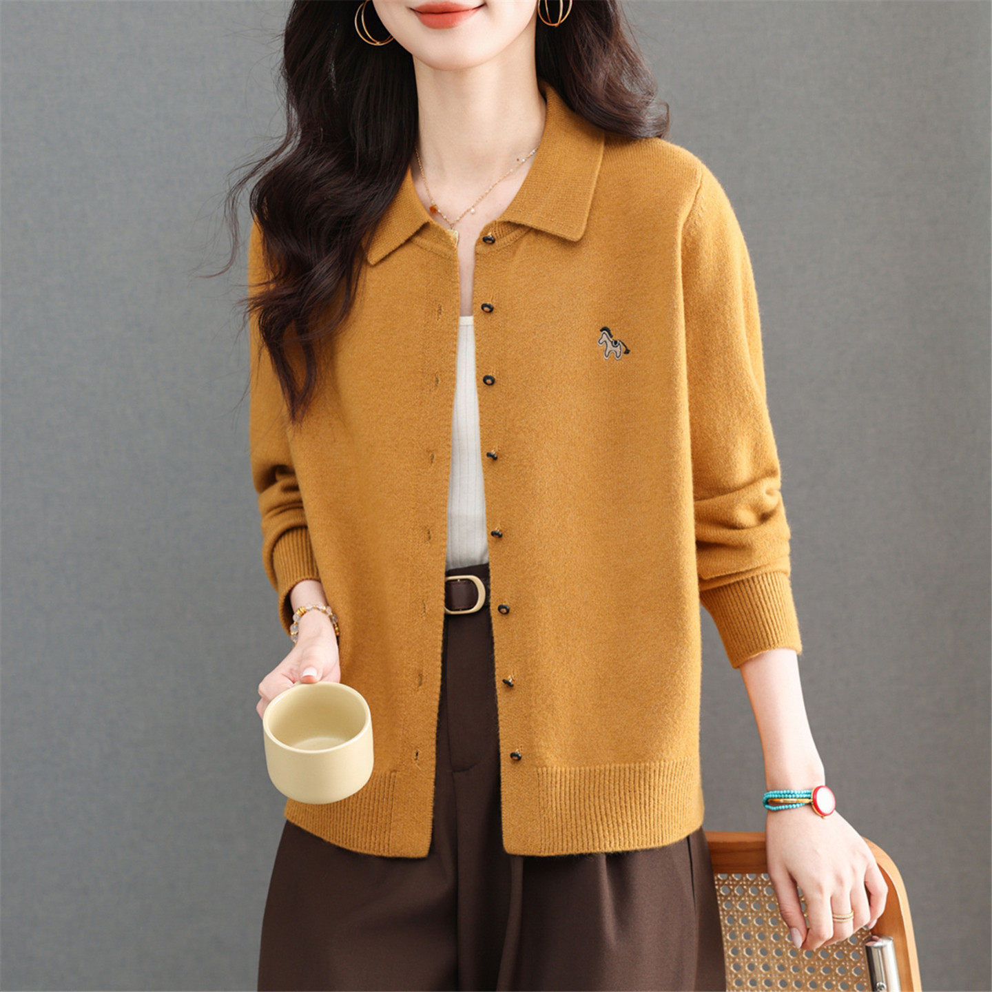 黄色翻领毛衣开衫2026新款轻奢高级感女装春装上衣时髦针织衫外套