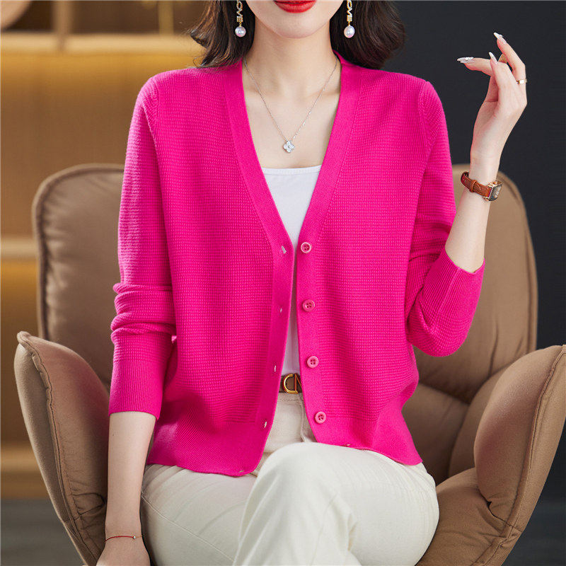 玫红色春秋短款针织开衫女装上衣2025新款小个子洋派毛衣薄款外套