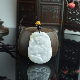 天然翡翠虎吊坠生肖虎挂坠翡翠项链缅甸玉虎挂件翡翠虎牌