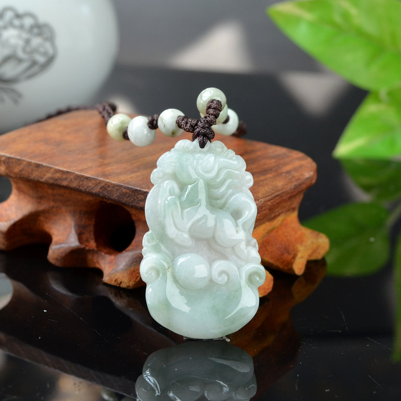 天然a货翡翠马吊坠缅甸本命年马挂件项链12生肖属相马到功成玉坠