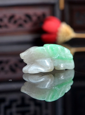 天然a货翡翠牛吊坠翠绿如意玉牛挂坠本命立体玉生肖牛挂件10413