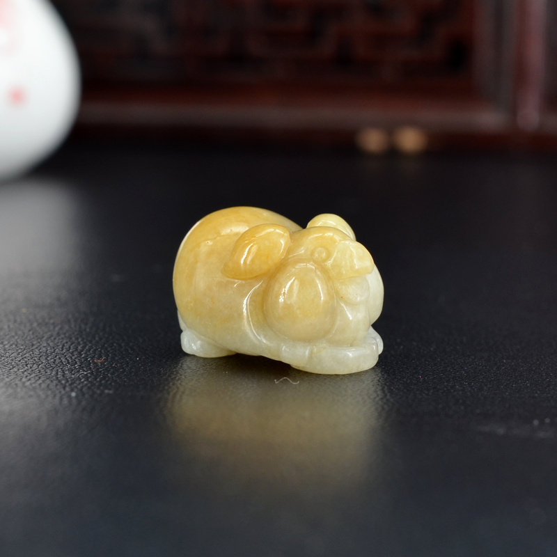 天然a货翡翠挂件缅甸黄翡立体十二生肖小猪玉佩男女糯种可爱吊坠