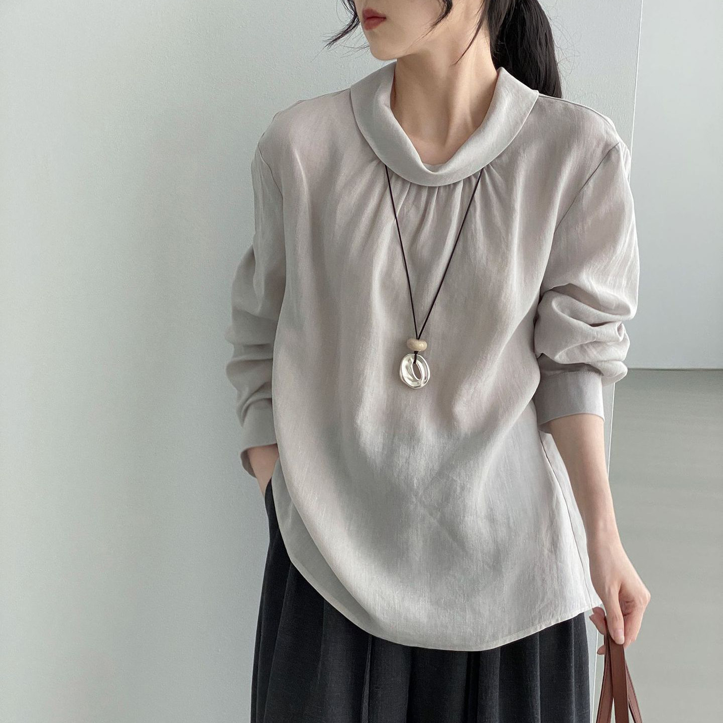 韩系气质设计感后背扣衬衫女秋莱赛尔娃娃领宽松慵懒休闲长袖上衣