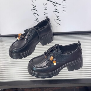 2025年秋季英伦风厚底增高小皮鞋女复古百搭通勤配裙子乐福鞋女鞋