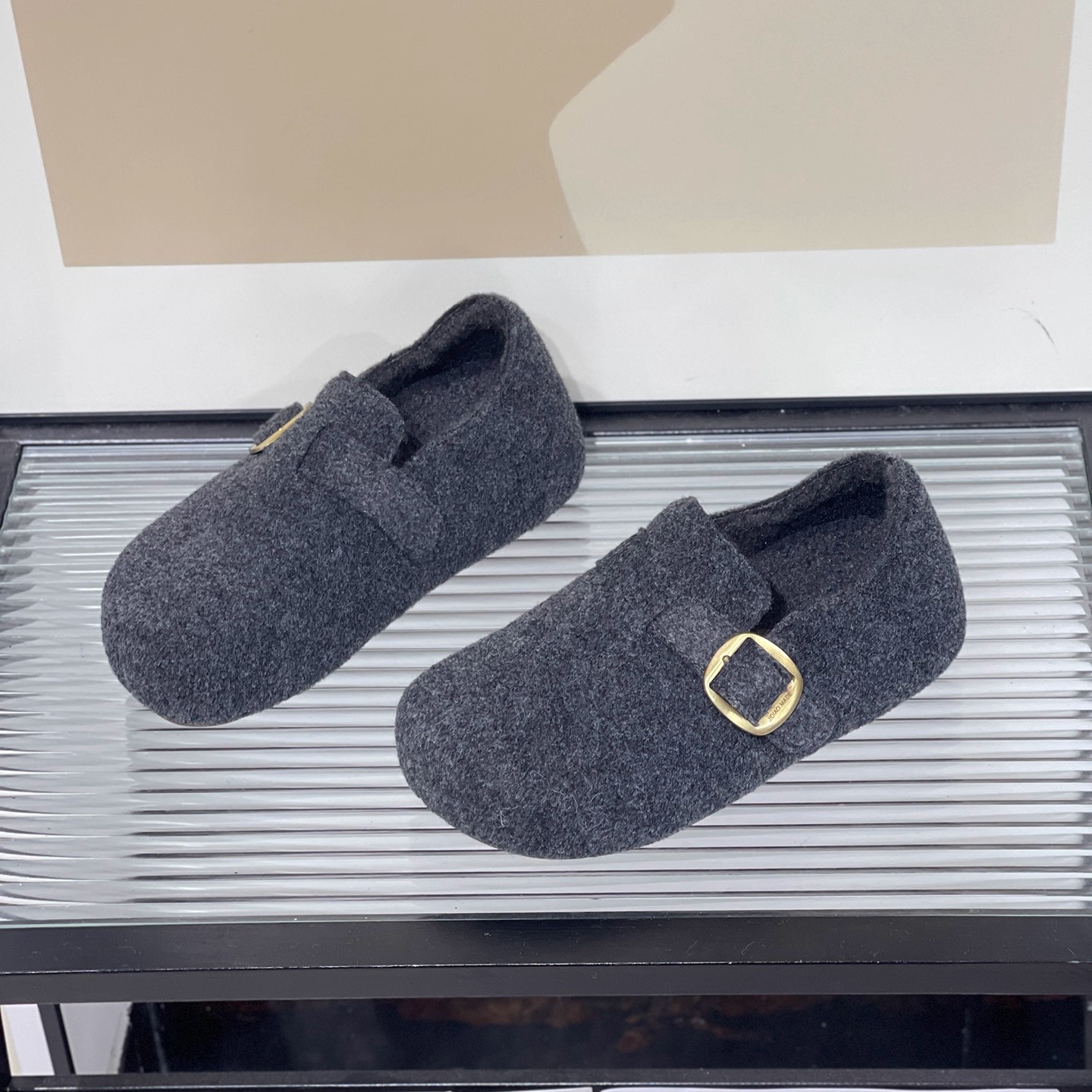 2025年新款冬季毛呢勃肯鞋女一脚蹬懒人鞋金属扣厚底加绒保暖棉鞋