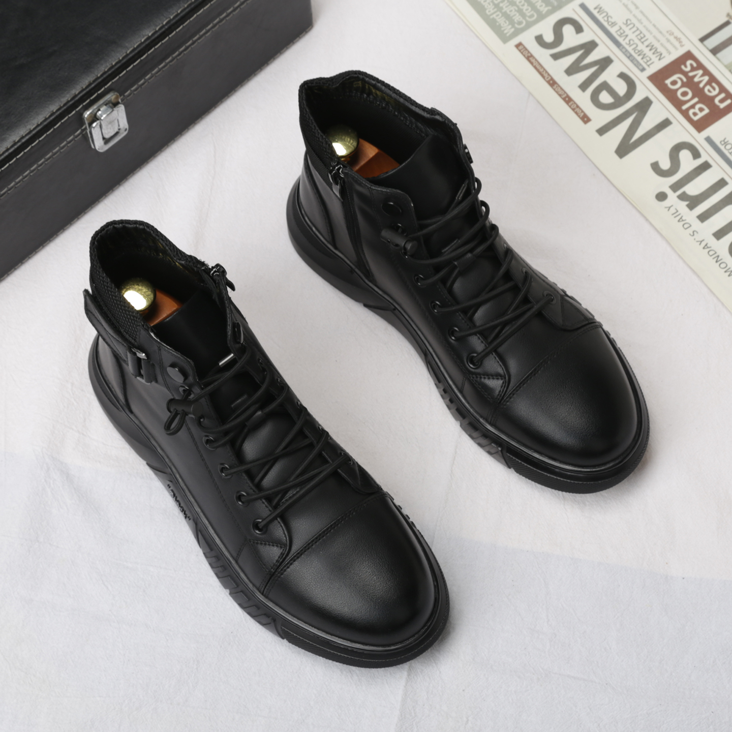 黑色松紧马丁靴男工装拉链休闲百搭高帮男鞋平底靴内增高潮鞋厚底