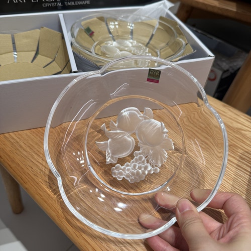 日本Hoya豪雅浮雕简约水晶盘果盘甜品盘日料盘17cm*3cm 单只 全新
