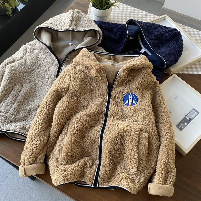 搬迁福利/儿童厚摇粒绒外套