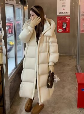 新国标90白鸭绒 高端欧货女过膝长款加厚抗寒保暖连帽泡芙羽绒服