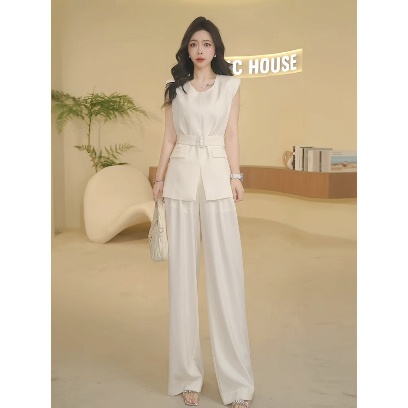 洋气减龄时尚穿搭一整套女夏高级感巨好看的无袖上衣阔腿裤两件套