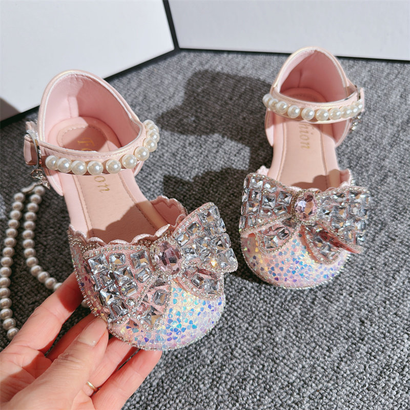 2026春夏新款女童包头凉鞋女孩水晶鞋蝴蝶水钻公主鞋演出舞蹈单鞋