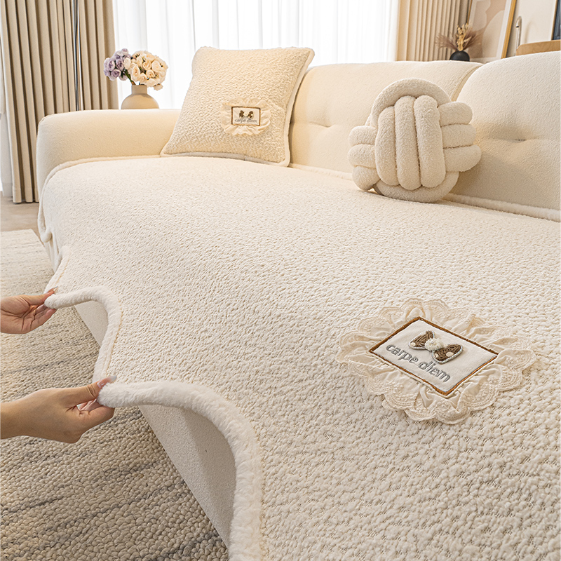 毛茸茸奶茶色防滑直排沙发套