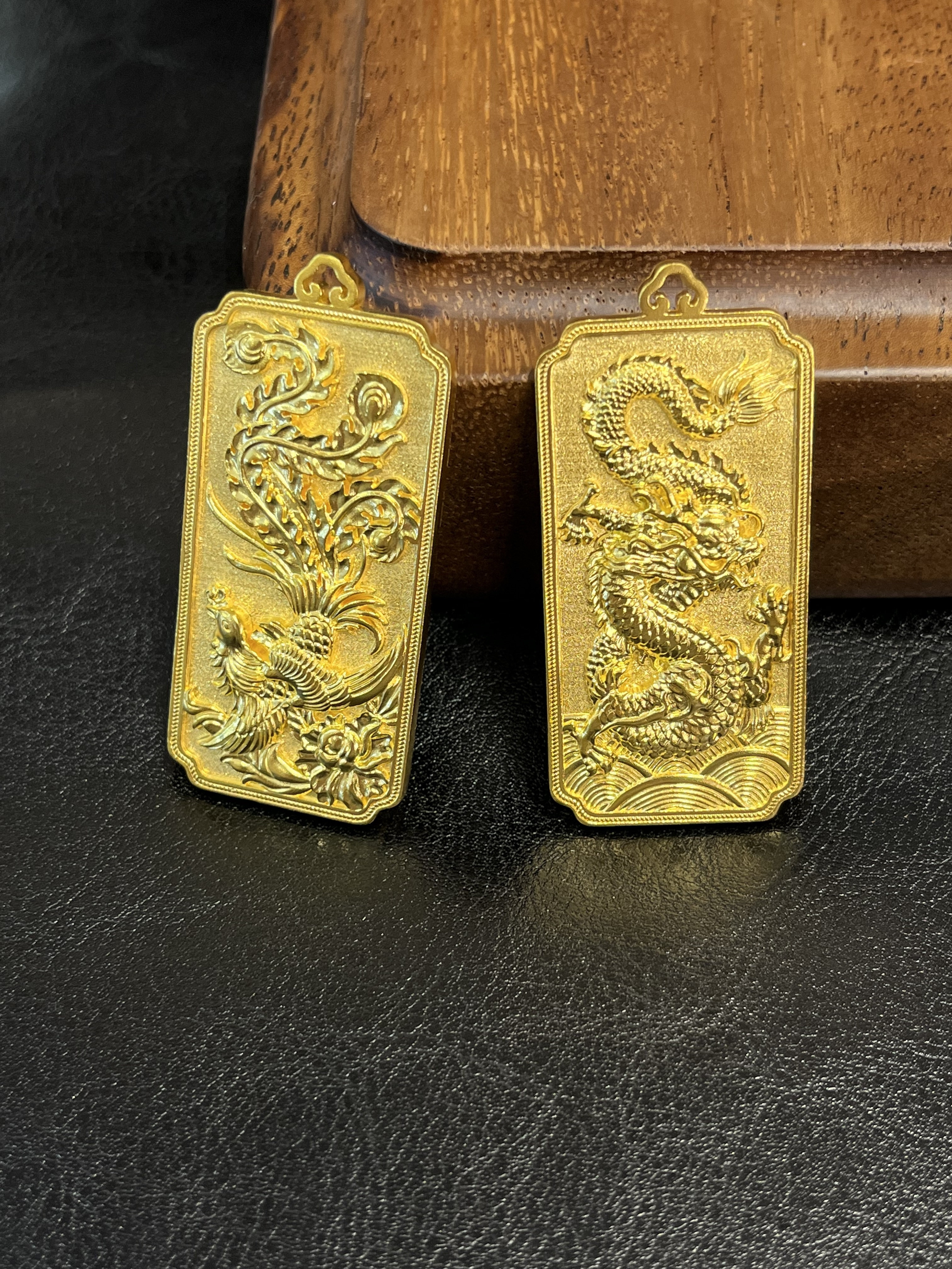 足金黄金龙牌一对吊坠送女友礼物