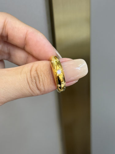 足金黄金亮面星芒戒指送女友礼物