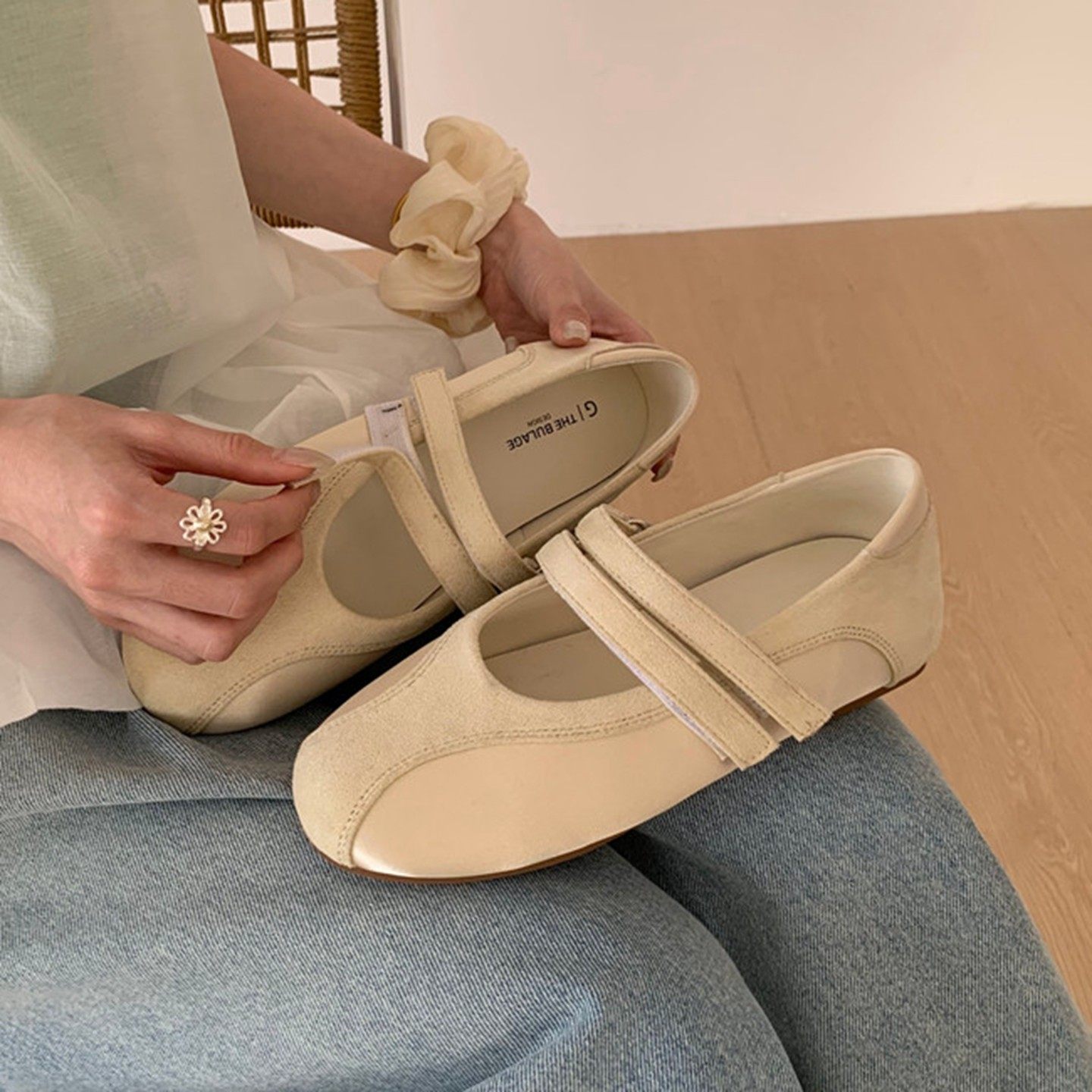 复古平底绒面运动玛丽珍鞋2026春夏季新款百搭一字带魔术贴单鞋女,女鞋,浅口单鞋,淘宝优惠券,粉丝福利购,淘宝优惠卷