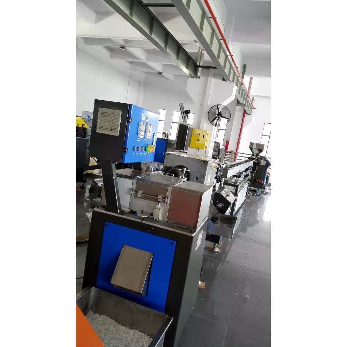 VAF-50供应枕头填胶管挤出机 头软管生产设备 枕EA枕芯小管生充产