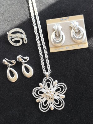 Monet 素银项链耳钉耳夹胸针原卡耳钉素银莱茵石中古孤品