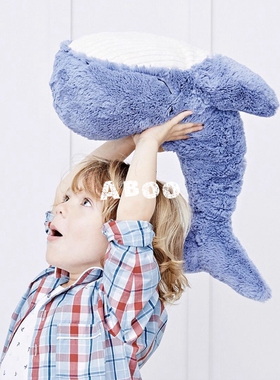 ▲ Aboo｜英国「JELLYCAT」送新生儿女朋友礼物鲸鱼安抚玩偶公仔