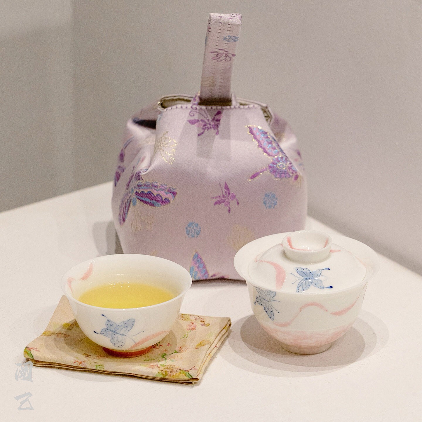 阅己器物 户外功夫茶具套装 手绘粉影青蝶泡茶盖碗 出差旅行茶具