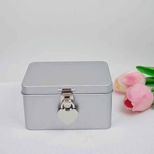 网红惊喜盲盒带锁钥匙桌面杂物收纳铁盒证件私物饰品盒儿童百宝箱