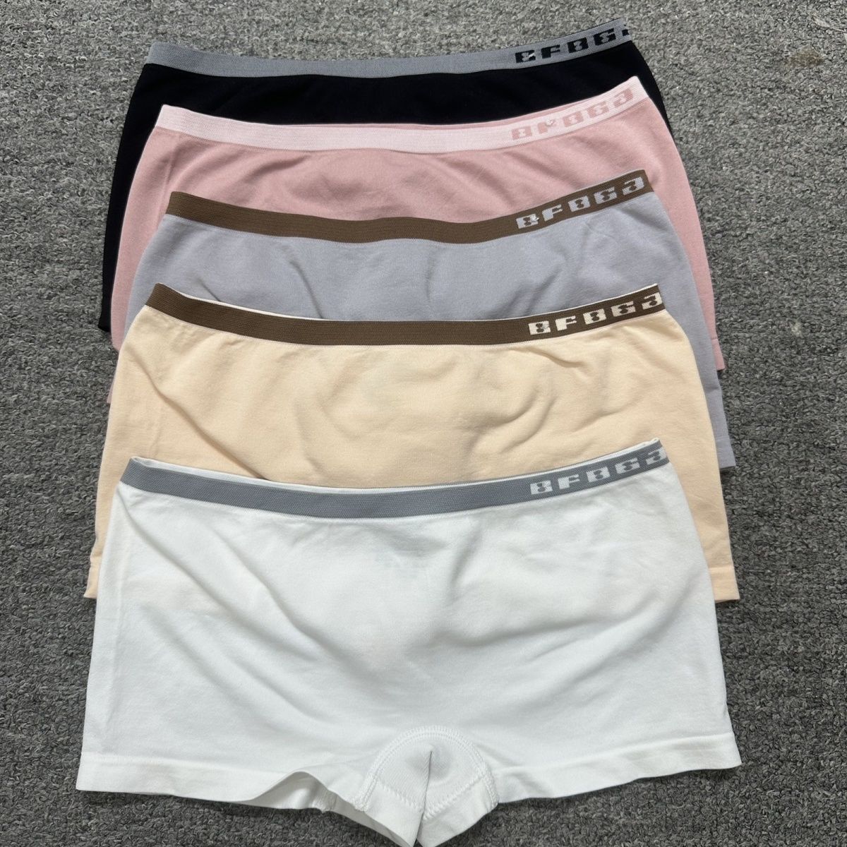 3条百分百感觉裸氨抗菌底档中腰塑身安全裤女士平脚内裤