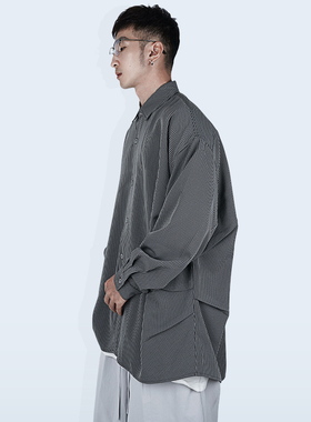 STREAMLET.CHEN:褶皱工艺廓形衬衫