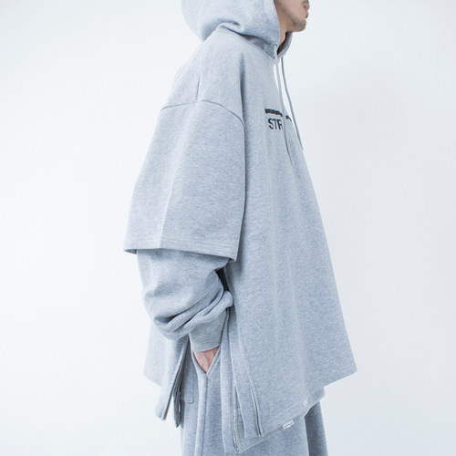 圆领开衩拉链五分袖五恤