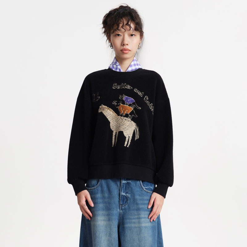 MOVEUP幻走2025冬季新款.FUN系列圆领趣味绣花摇粒绒短款卫衣女