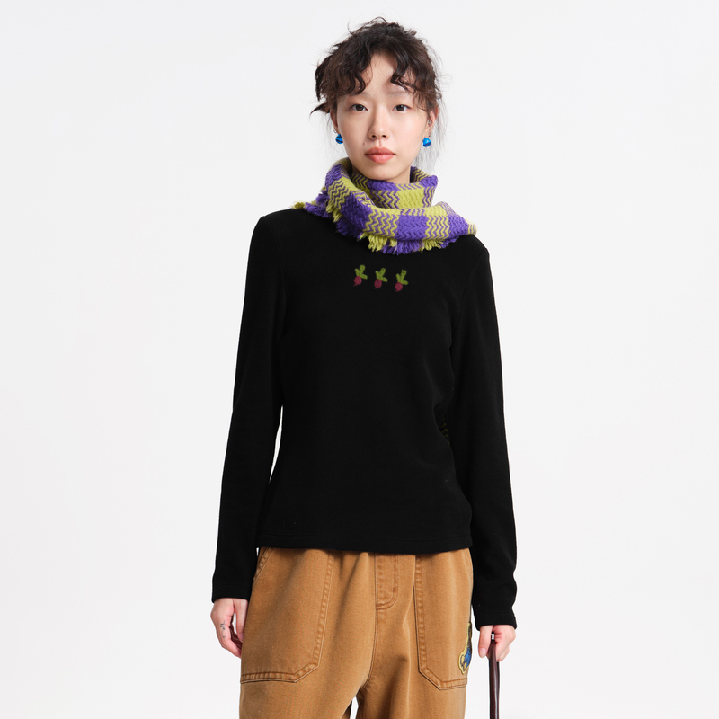 MOVEUP幻走2025冬季新款.FUN系列小高领趣味绣花简约短款T恤女