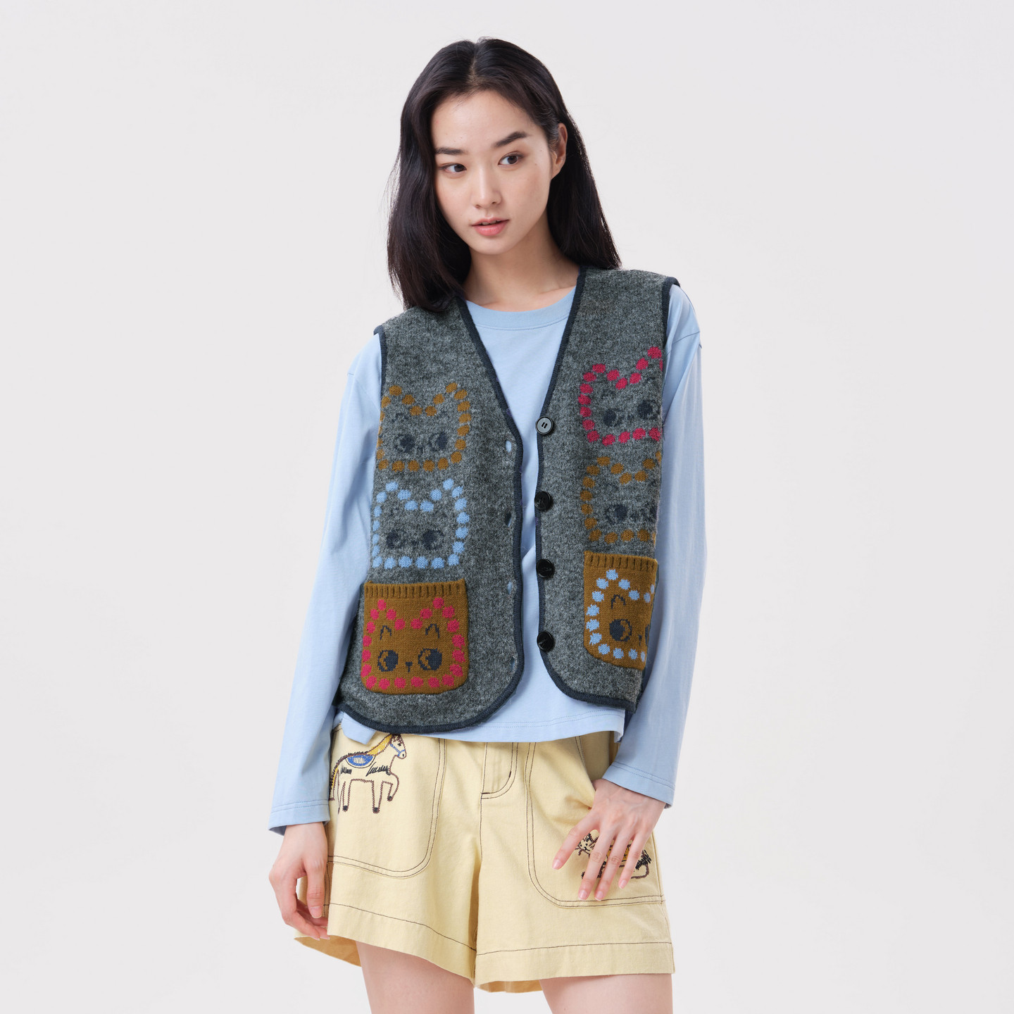 MOVEUP幻走2026秋季新款.FUN系列V领小猫提花小开叉短款马夹女