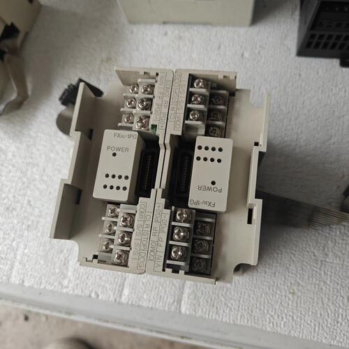议价-FX3U-1PG扩展模块，成色如图，没有盖子，原装正品，-可维修