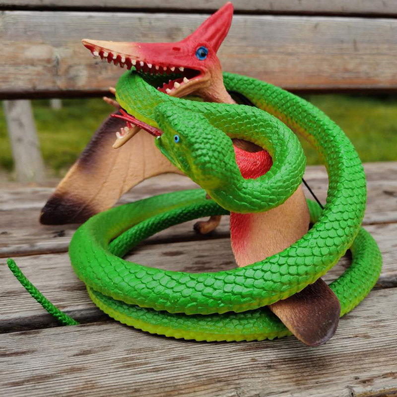 假蛇仿真大号塑胶动物吓人恶搞怪整蛊道具神器儿童玩具蛇软胶模型