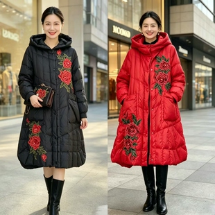 2026冬季新款中国风玫瑰刺绣中长款连帽羽绒服女保暖时尚拉链外套
