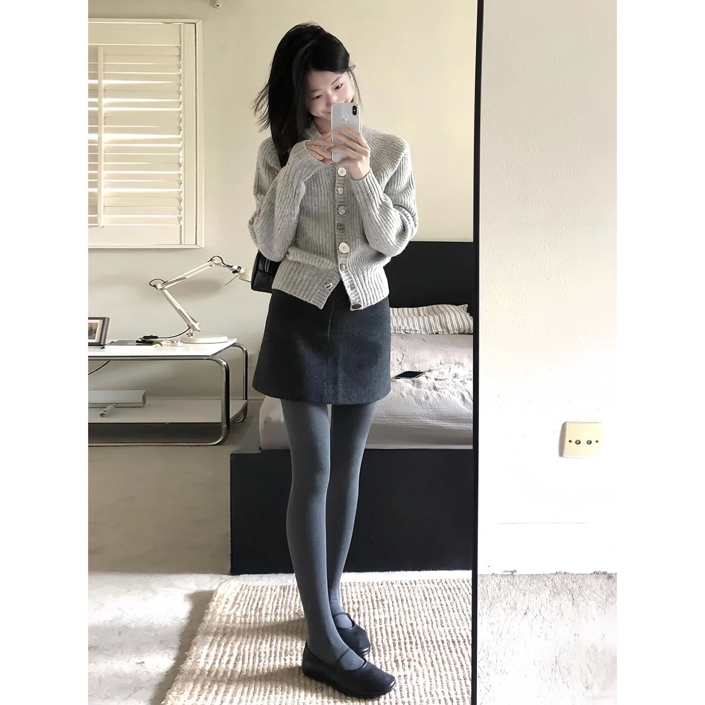 灰色毛呢短裙女秋冬季2025新款高腰显瘦紧身小个子a字包臀半身裙