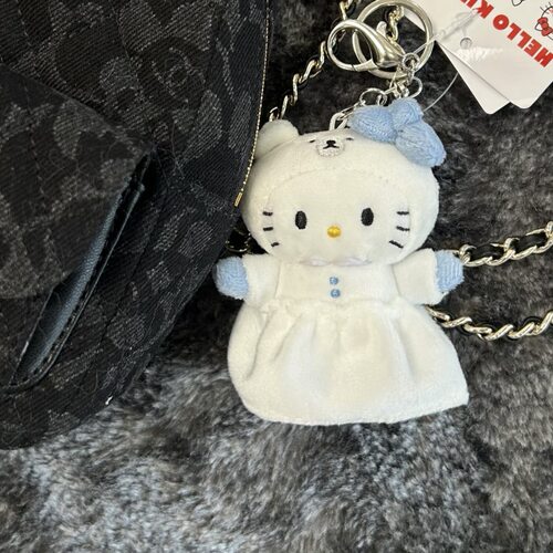 正版日本HelloKittyMe%联名kitty猫狮子熊猫黑皮草莓白熊睡袋毛绒