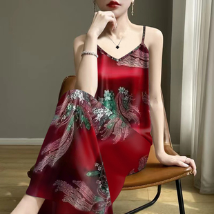 无袖百搭显瘦夏季高档女吊带2025内搭V领印花宽松连衣裙遮肚女