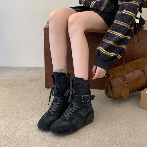品牌正品真皮韩版交叉绑带马丁靴女冬季时尚百搭复古短靴时装靴潮