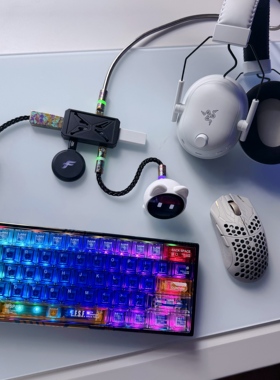 winshop 钛合金 圣诞狂欢 数据线 航插线 HUB 桌搭 潮玩 电竞