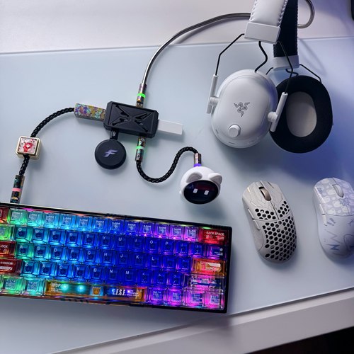 winshop 钛合金 圣诞狂欢 数据线 航插线 HUB 桌搭 潮玩 电竞