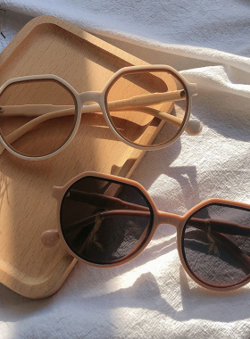 2025 New Fashion Style All-match Trend Sunglasses Personaliz