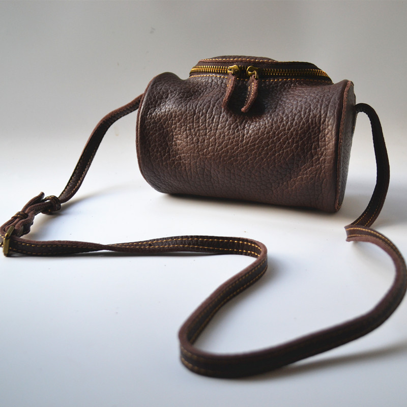 复古真皮横款单肩斜挎水桶包