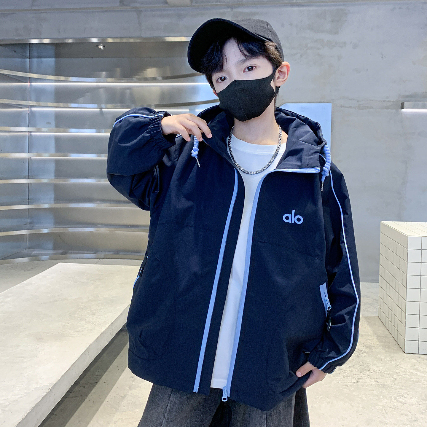 品牌正品男童春装风衣外套2026新款中大儿童春秋款男孩春季冲锋衣