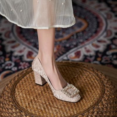 艺漫迪单鞋韩版珍珠大码女鞋小码