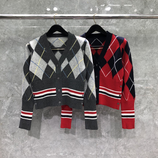 TB春秋新款针织开衫美式复古短款菱形针织衫格子V领毛衣女士潮牌