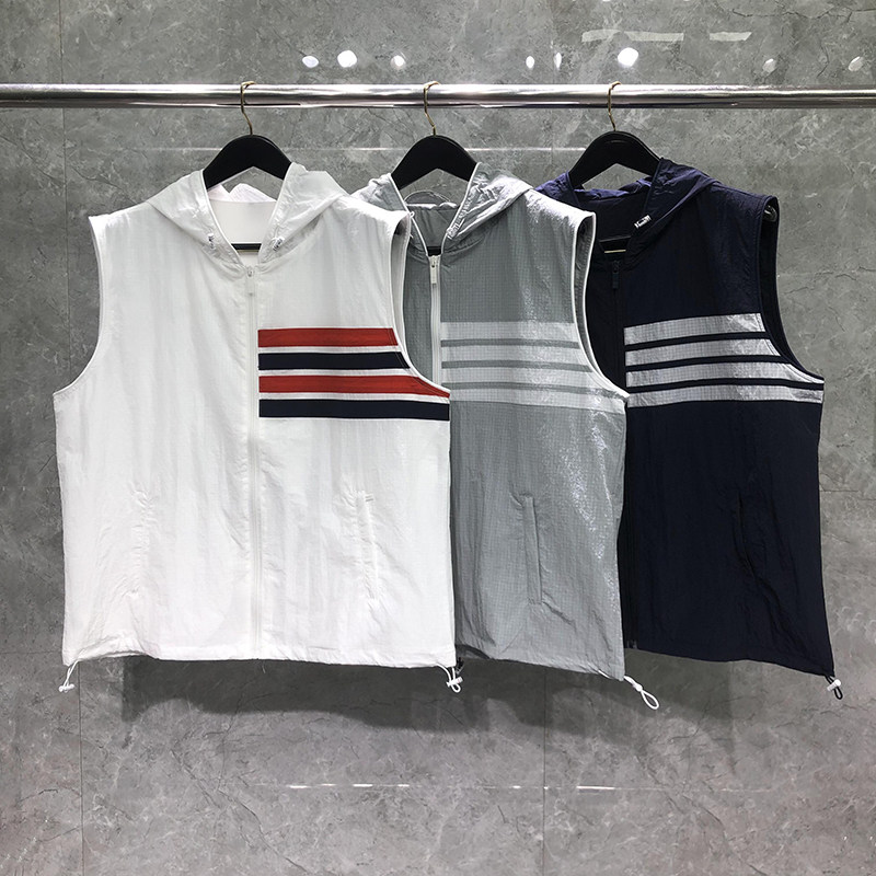 TB冲锋衣连帽马甲外穿男女宽松