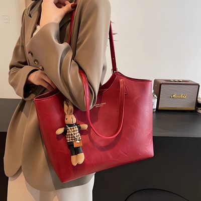 大容量红色结婚包包女新娘可用