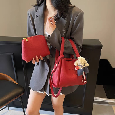 婚包大容量红色结婚专用女包